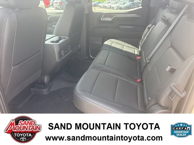 Used 2022 Chevrolet Silverado 1500 LT Trail Boss w/ LT Trail Boss Premium Package AWD/4WD image 13