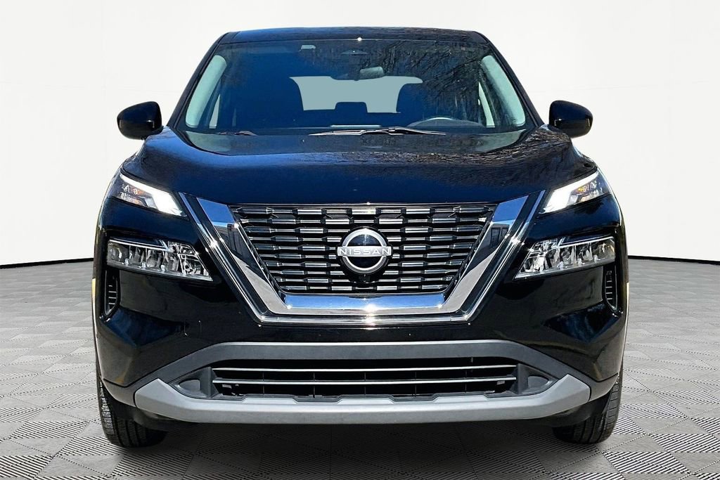Used 2023 Nissan Rogue SV image 3