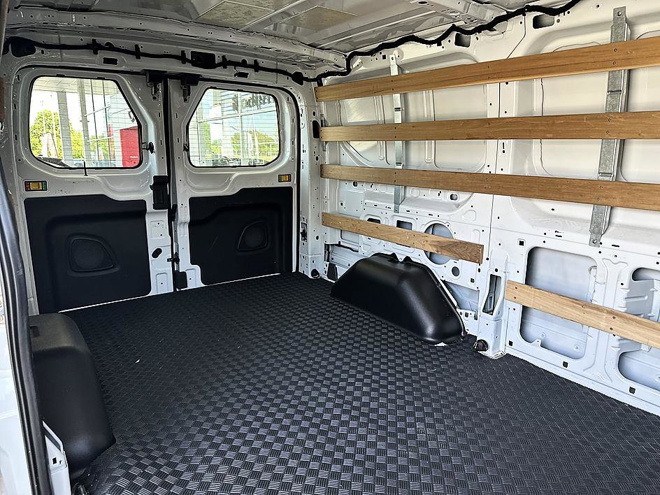 Used 2025 Ford Transit 250 Low Roof w/ Exterior Upgrade Package RWD image 21