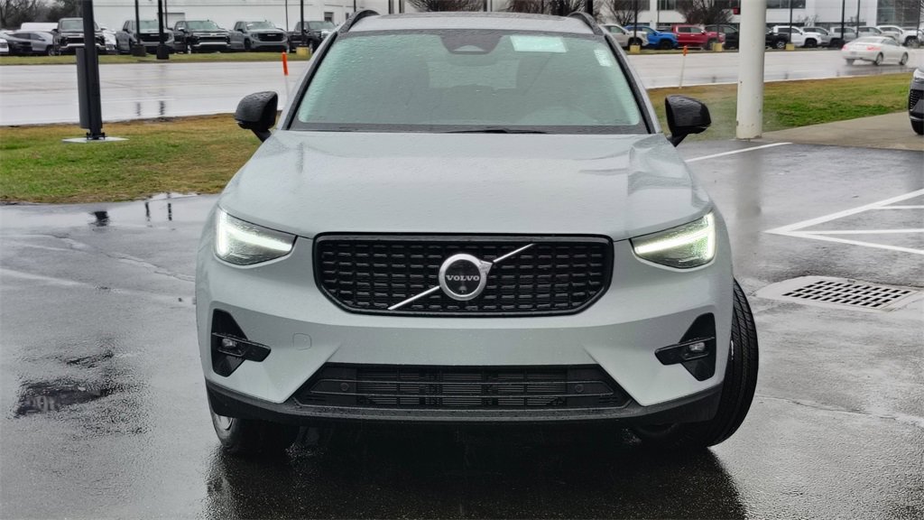 New 2026 Volvo XC40 B5 Plus w/ Protection Package Premier image 30