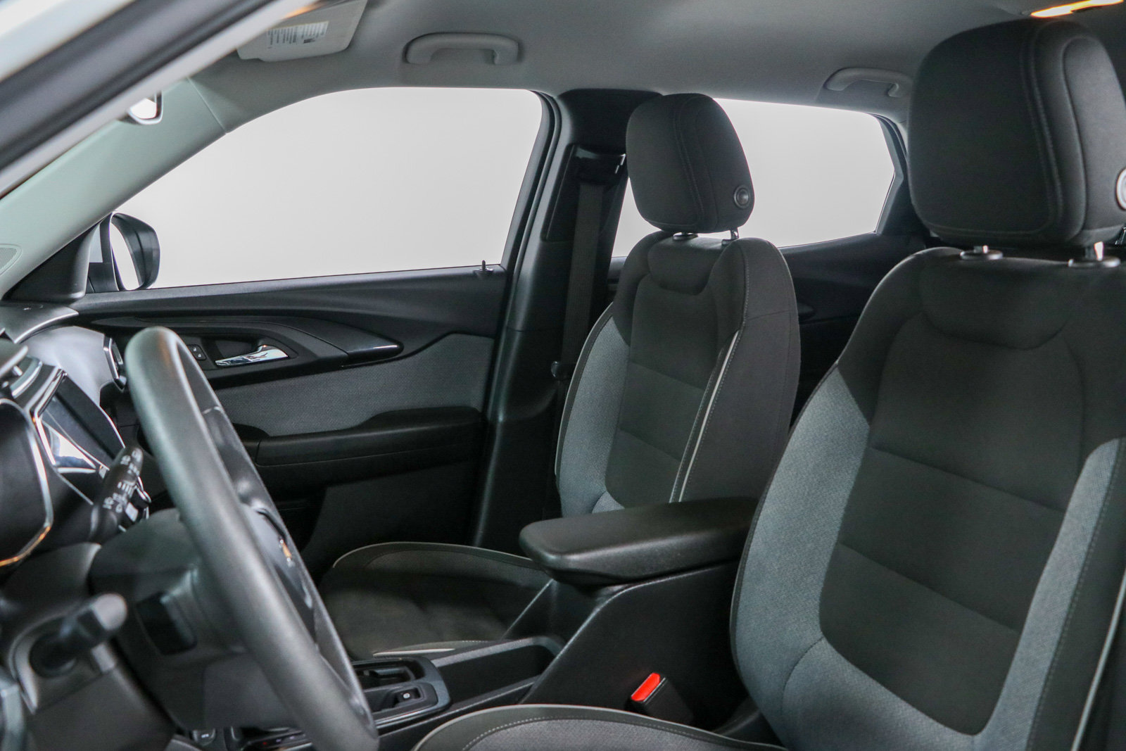 Used 2023 Chevrolet TrailBlazer LT w/ Convenience Package FWD image 23