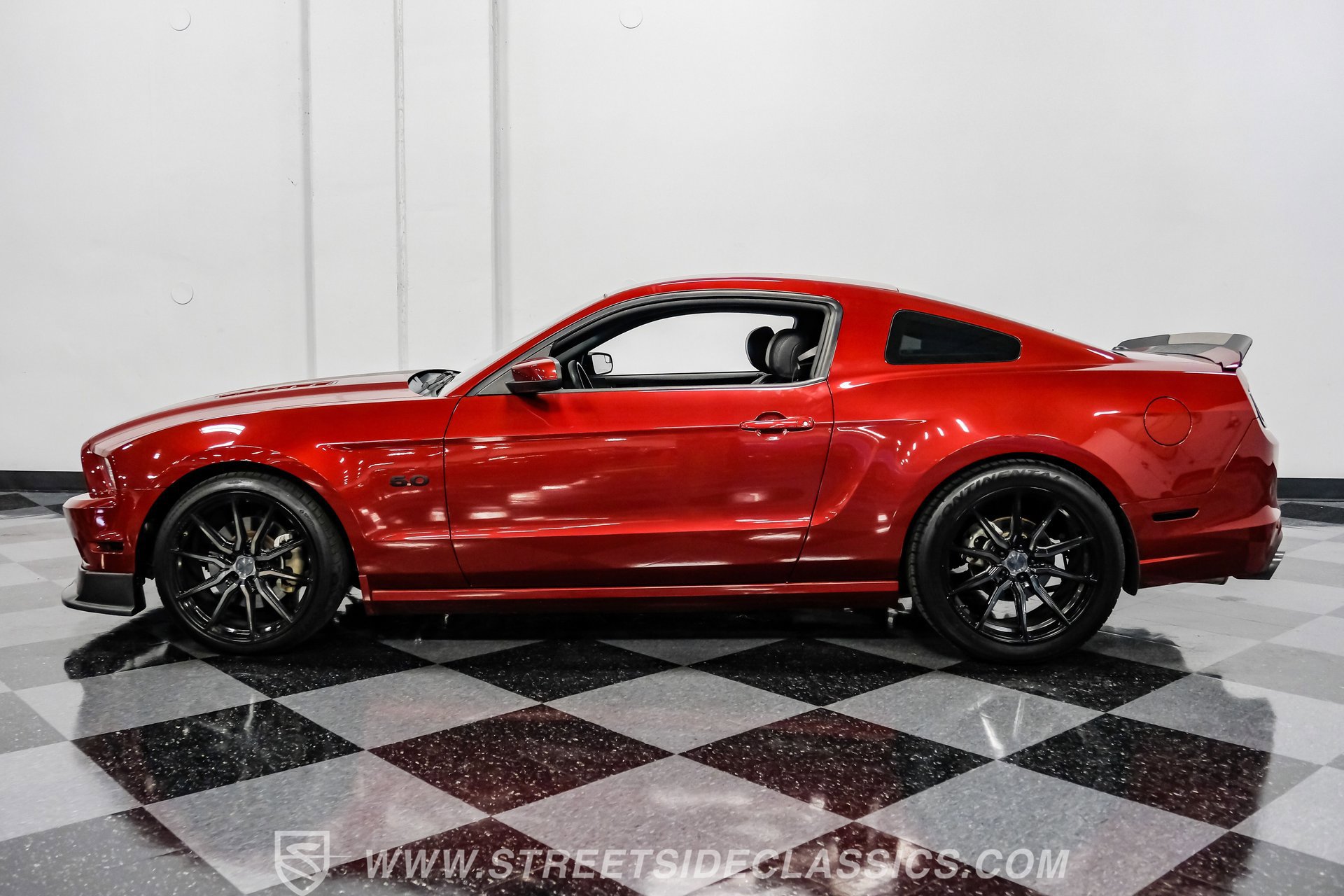 Used 2014 Ford Mustang GT Premium RWD image 7