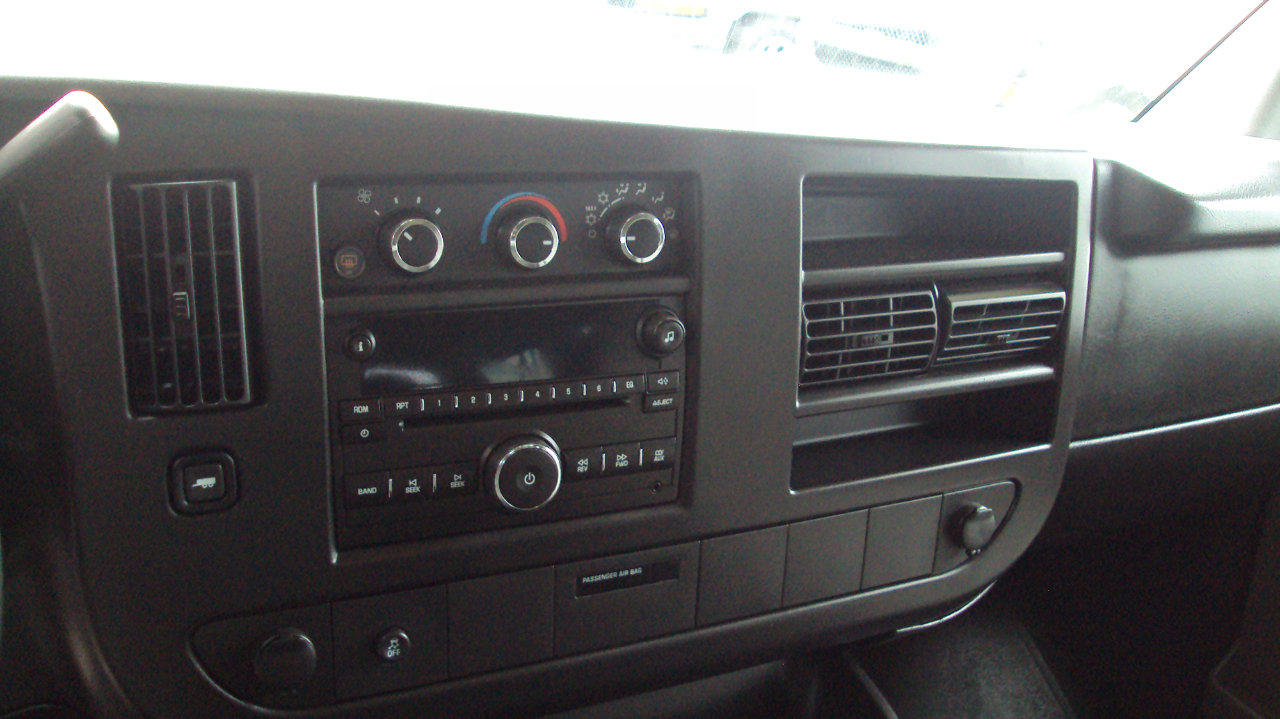 Used 2014 Chevrolet Express 1500 LT w/ LT Preferred Equipment Group image 22