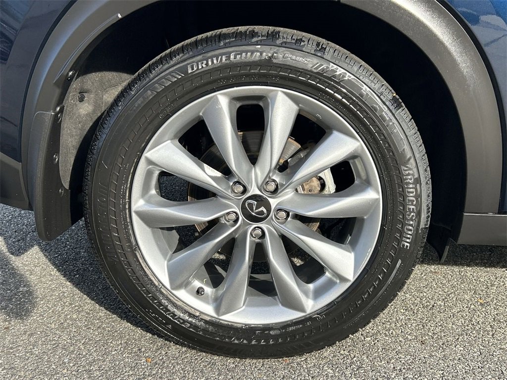 Certified 2022 INFINITI QX50 Essential image 12