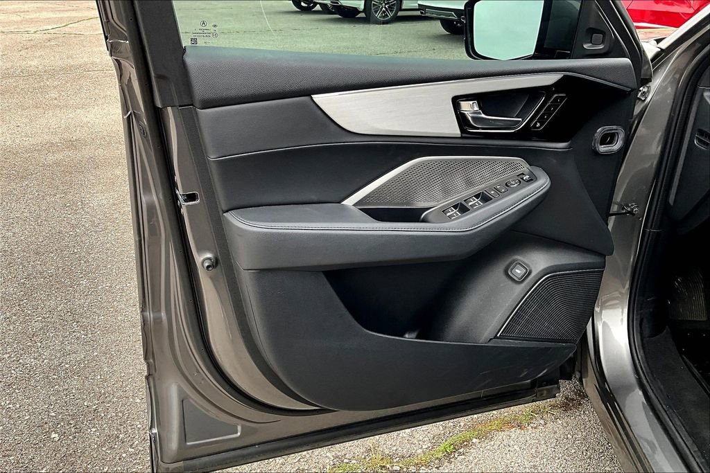 Used 2024 Acura MDX SH-AWD image 24