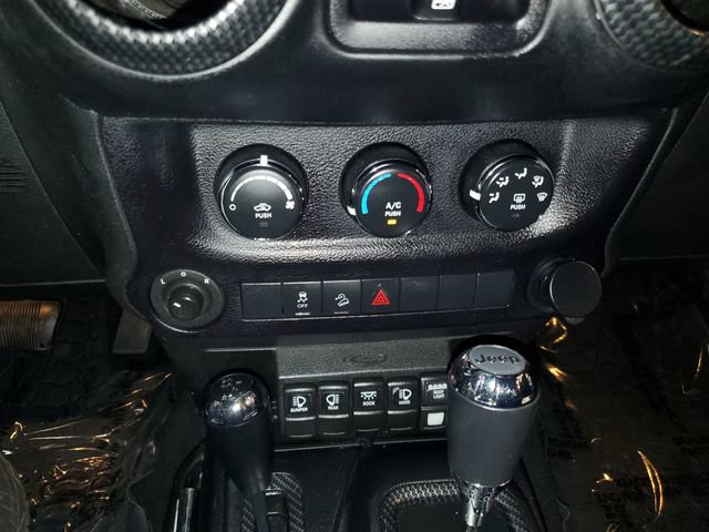 Used 2015 Jeep Wrangler Unlimited Sport w/ Quick Order Package 24S AWD/4WD image 20