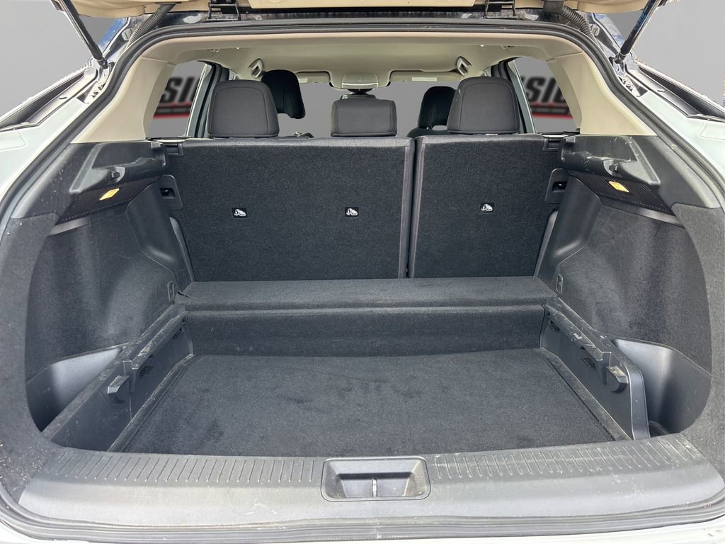 Used 2023 Nissan Ariya FWD image 11