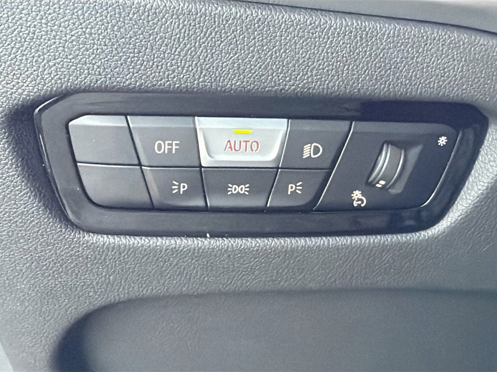 New 2026 BMW 230i Coupe w/ Parking Assistance Package image 32