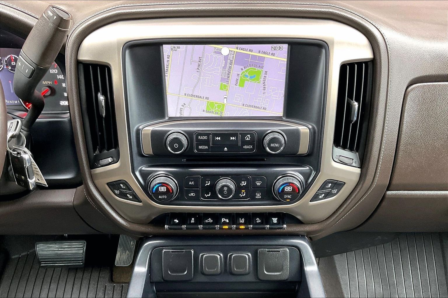 Used 2015 GMC Sierra 2500 Denali image 9