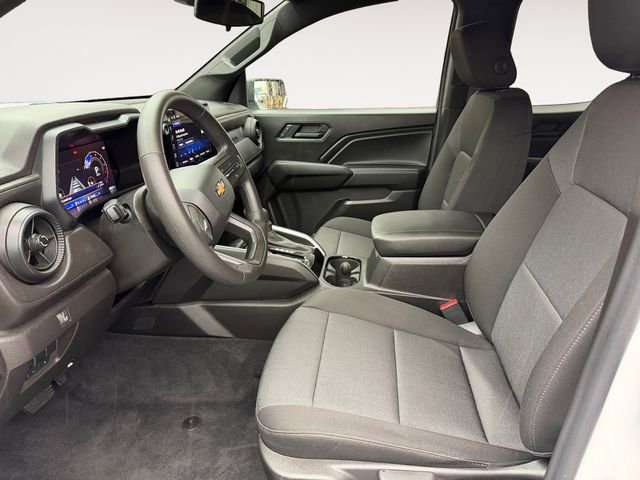 Used 2025 Chevrolet Colorado W/T w/ Advanced Trailering Package image 9