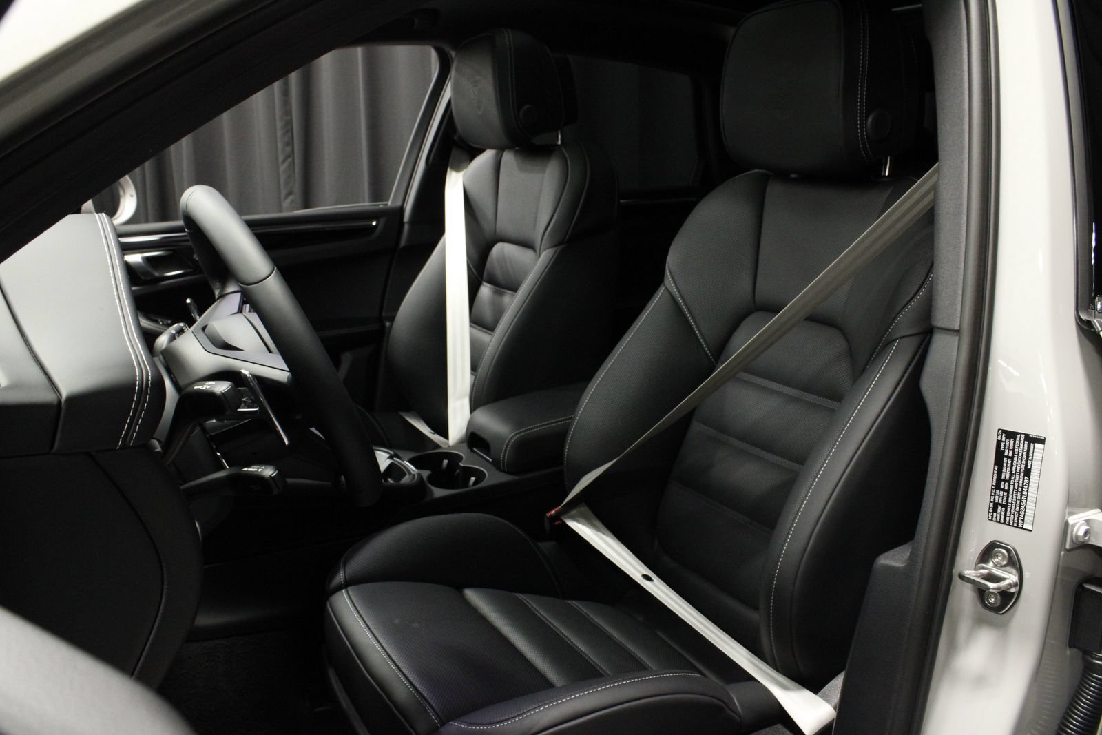 New 2026 Porsche Macan S AWD/4WD image 18