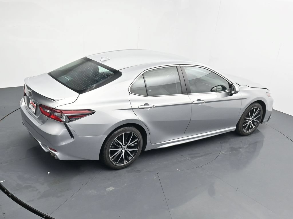 Used 2024 Toyota Camry SE FWD image 31