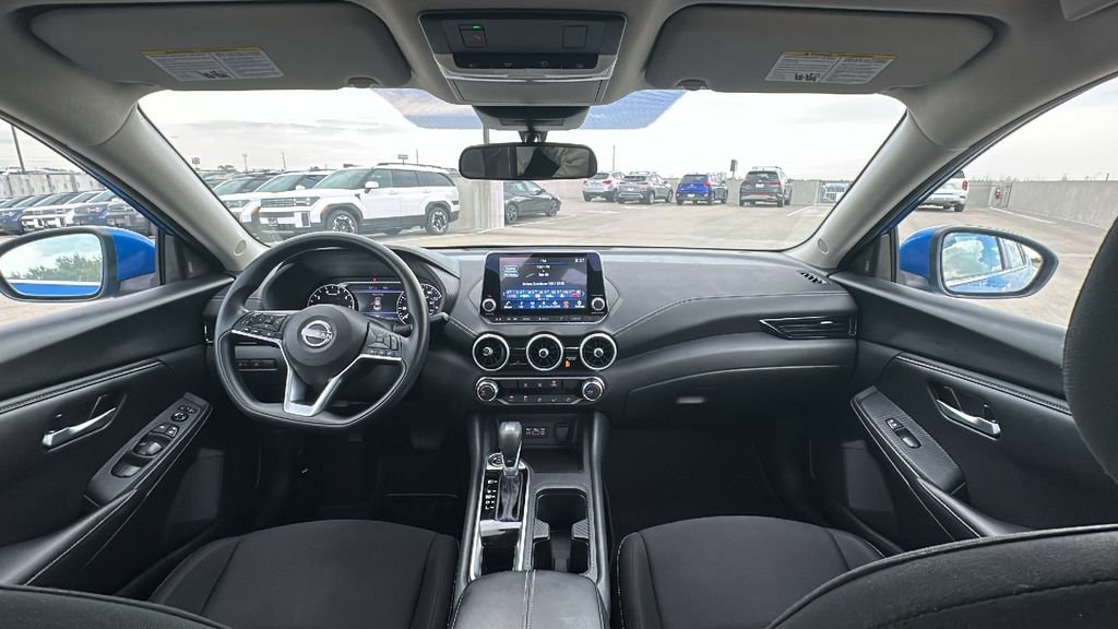 Used 2025 Nissan Sentra SV FWD image 21