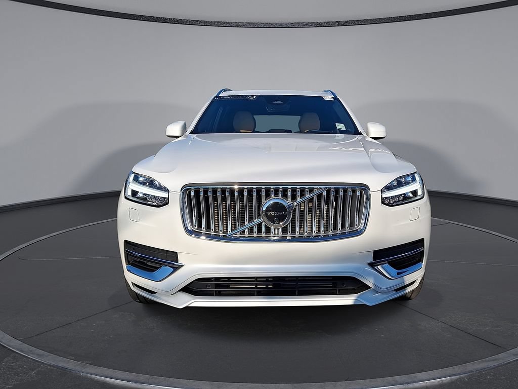 Certified 2025 Volvo XC90 T8 Ultra w/ Protection Package Premier AWD/4WD image 35