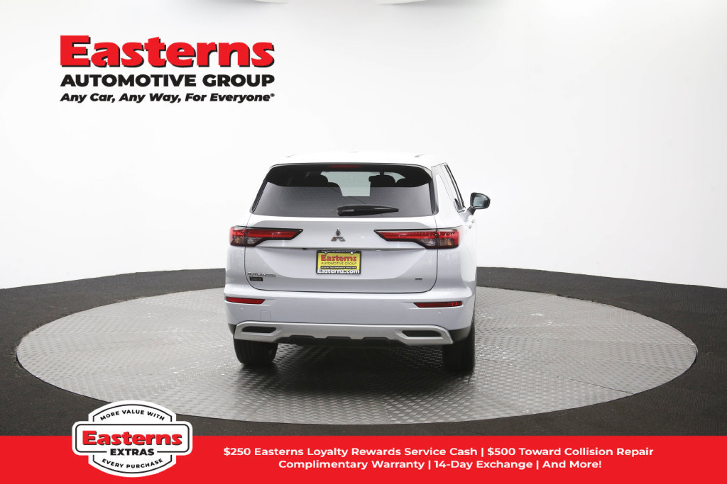 Used 2024 Mitsubishi Outlander SE AWD/4WD image 40