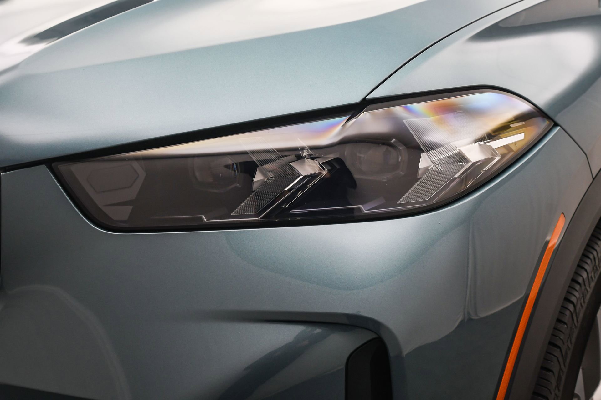 Used 2024 BMW X5 xDrive40i w/ Parking Assistance Package image 30