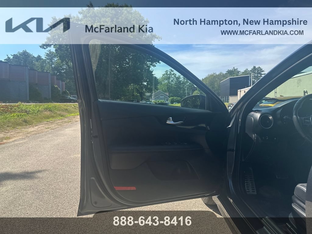 Used 2023 Kia Forte GT-Line w/ GT-Line Technology Package FWD image 11