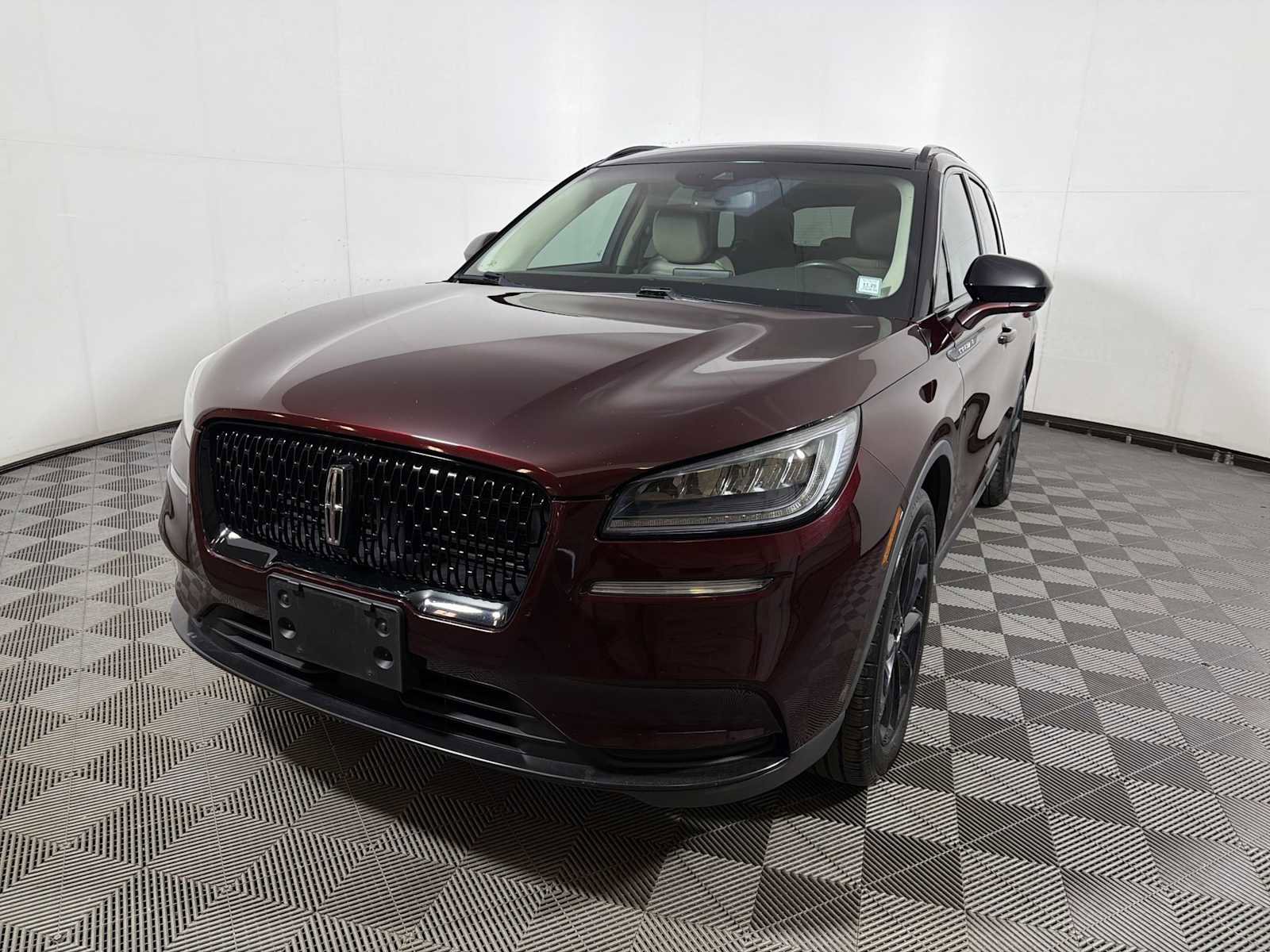 Used 2020 Lincoln Corsair AWD w/ Premium Package image 3
