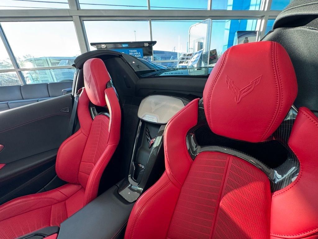 Used 2024 Chevrolet Corvette Stingray Preferred Conv w/ 2LT image 13