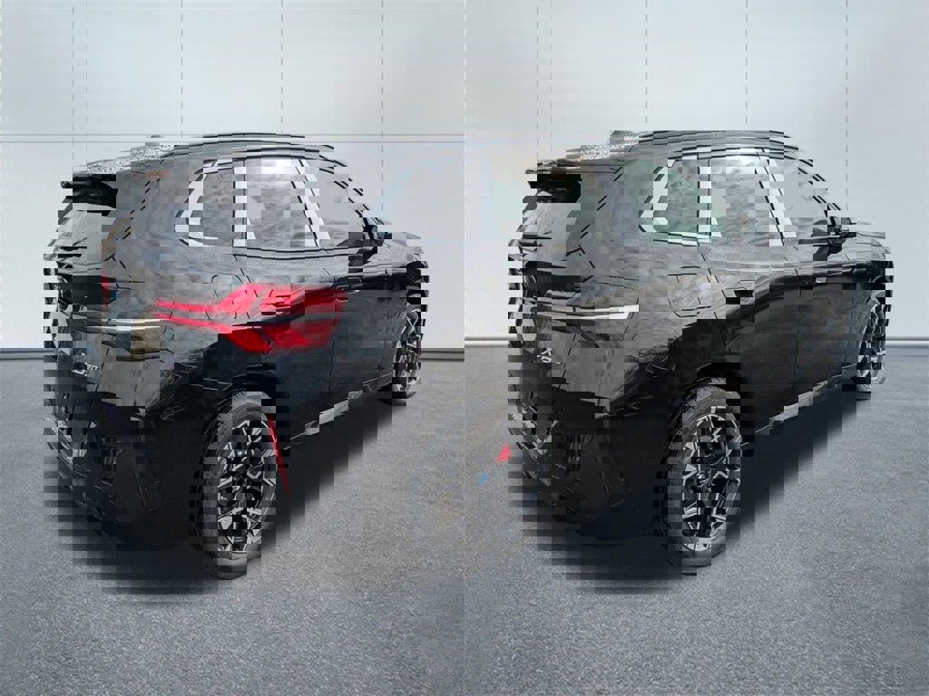 New 2026 BMW X3 xDrive30 w/ M Sport Package image 3
