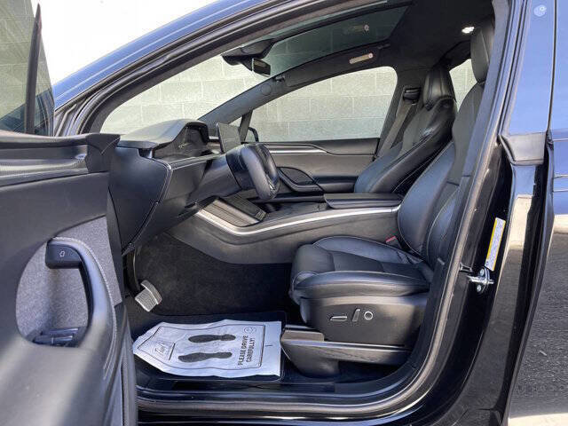 Used 2022 Tesla Model X Plaid AWD/4WD image 3
