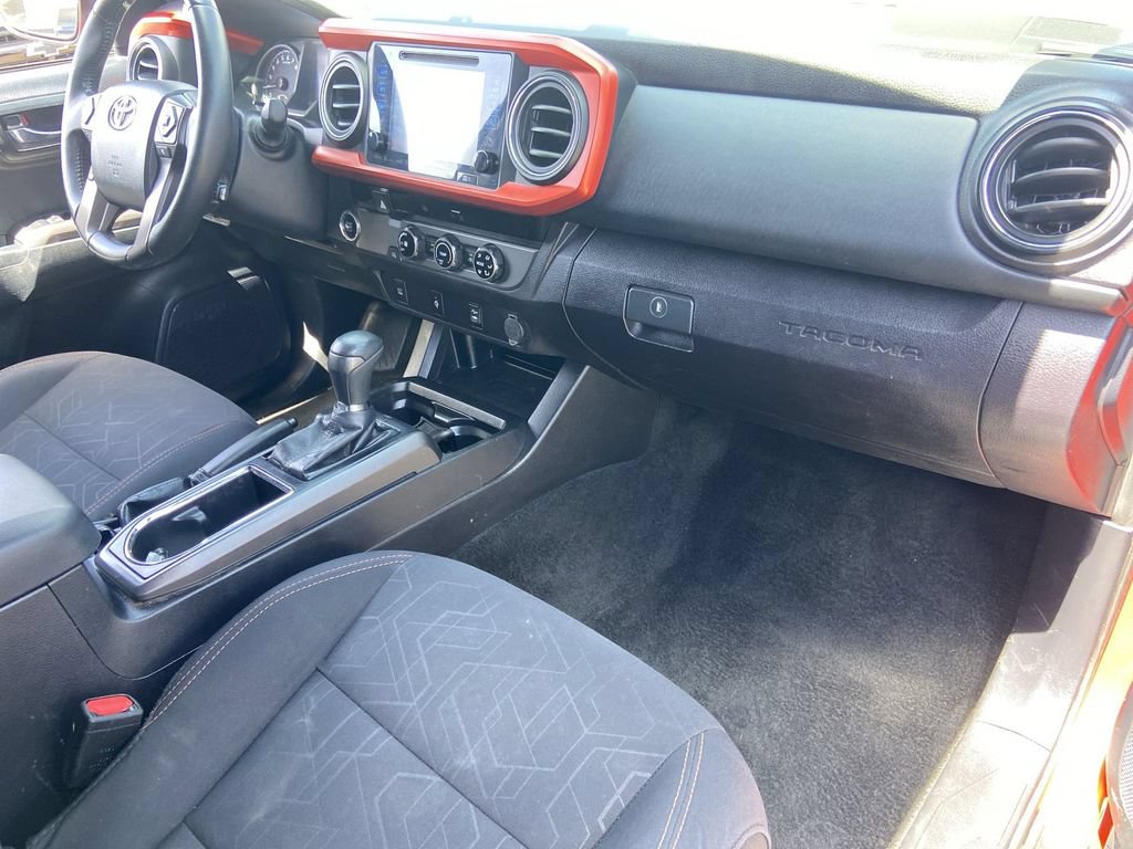 Used 2017 Toyota Tacoma TRD Off-Road w/ Tow Package RWD image 23