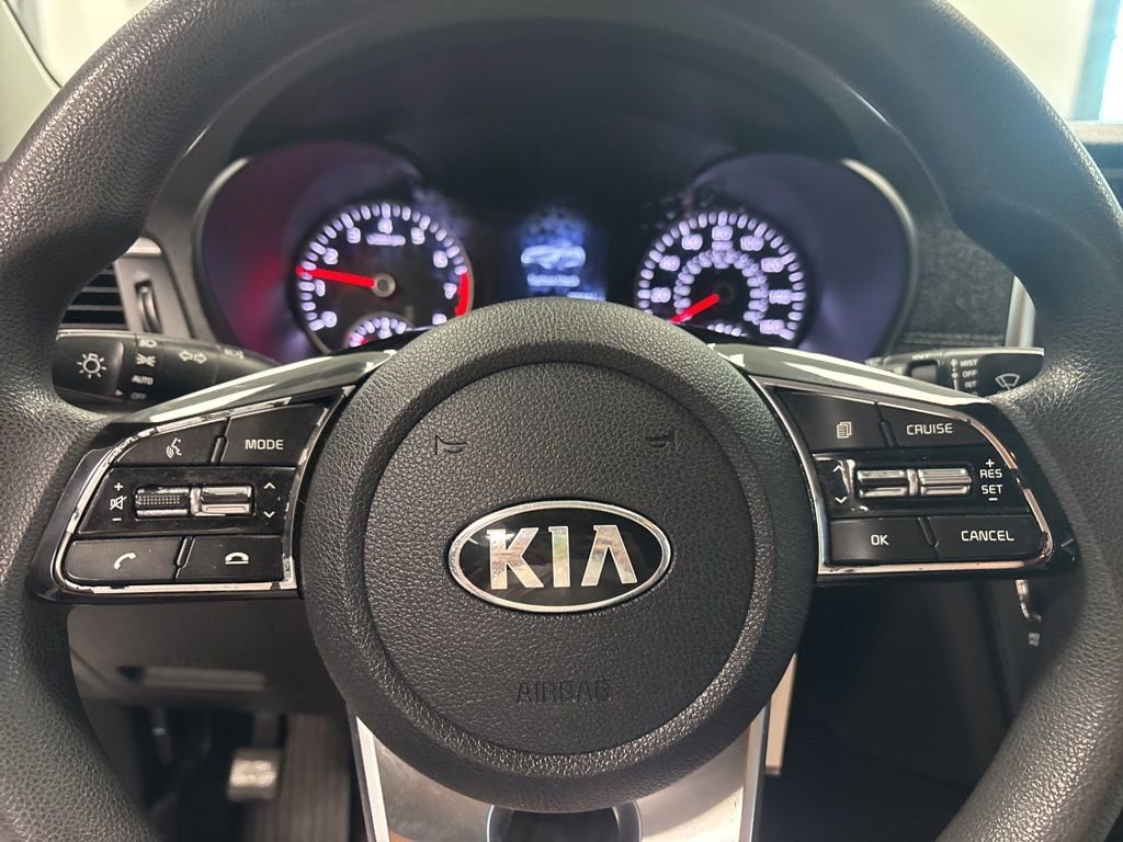 Used 2020 Kia Optima LX image 12