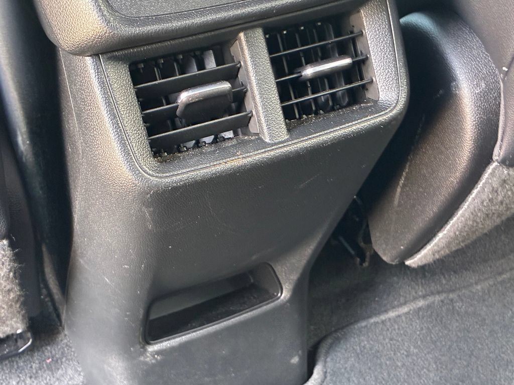 Used 2025 Chevrolet Equinox LT w/ Convenience Package II FWD image 28