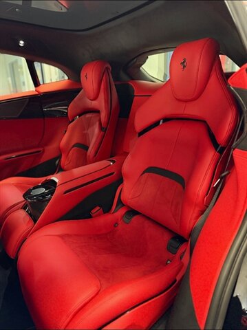 Used 2026 Ferrari Purosangue AWD/4WD image 11