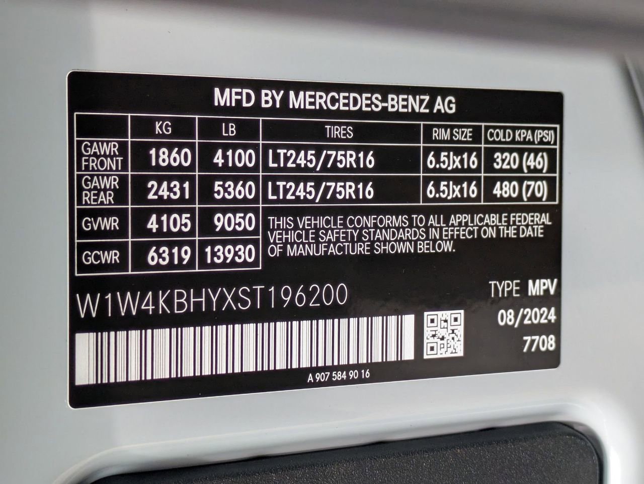 New 2025 Mercedes-Benz Sprinter 2500 image 14