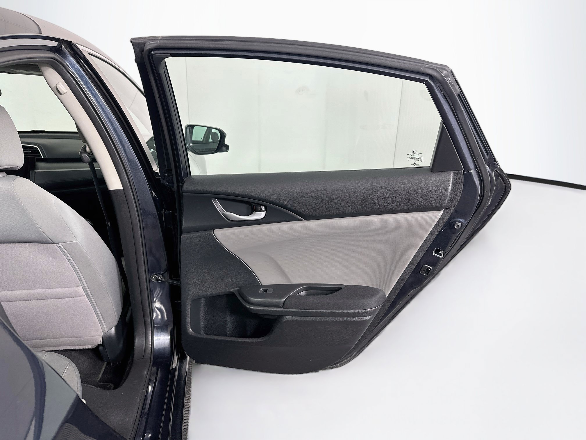 Used 2018 Honda Civic EX image 29
