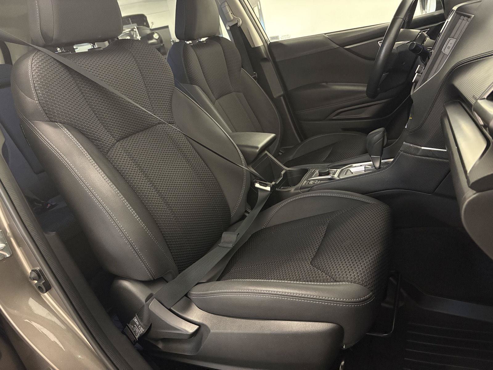 Used 2024 Subaru Forester Premium AWD/4WD image 43