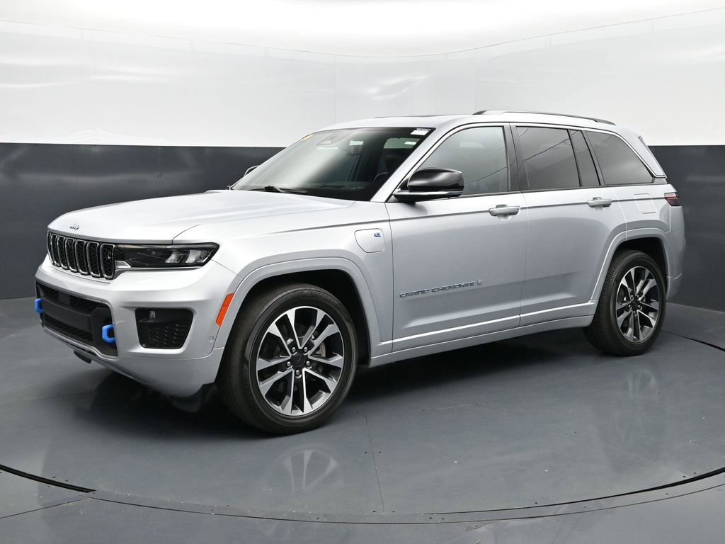 Used 2022 Jeep Grand Cherokee Overland w/ Advanced Protech Group III AWD/4WD image 1