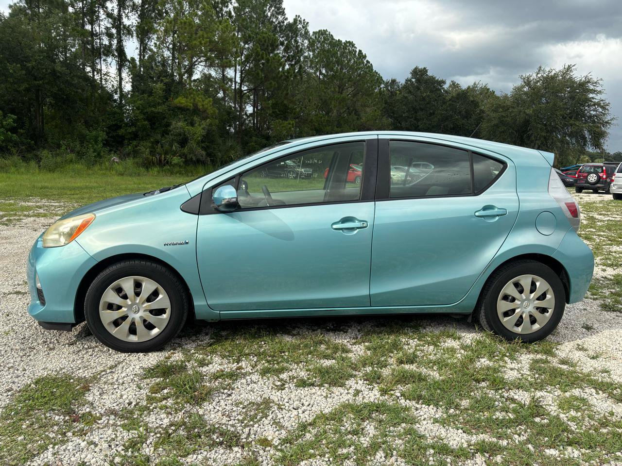 Used 2012 Toyota Prius C One FWD image 2