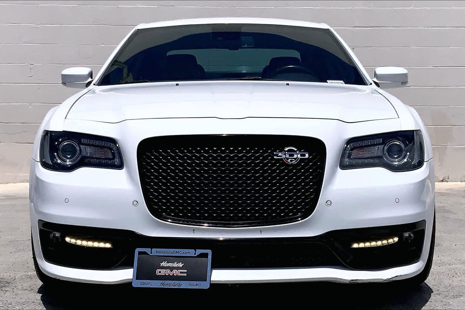 Used 2023 Chrysler 300 C RWD image 7