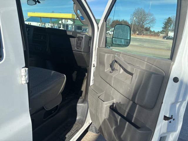 Used 2016 Chevrolet Express 2500 LS RWD image 13