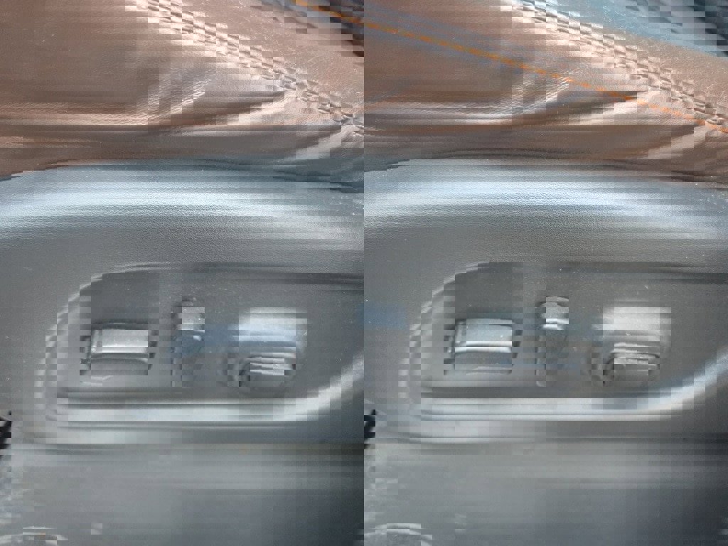 Used 2019 Nissan Titan Platinum Reserve w/ Platinum Utility Package image 20