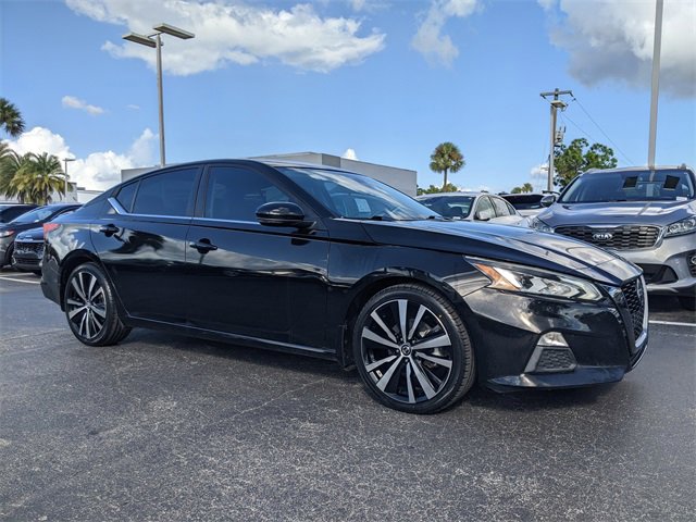 Used 2021 Nissan Altima 2.0 SR video 1