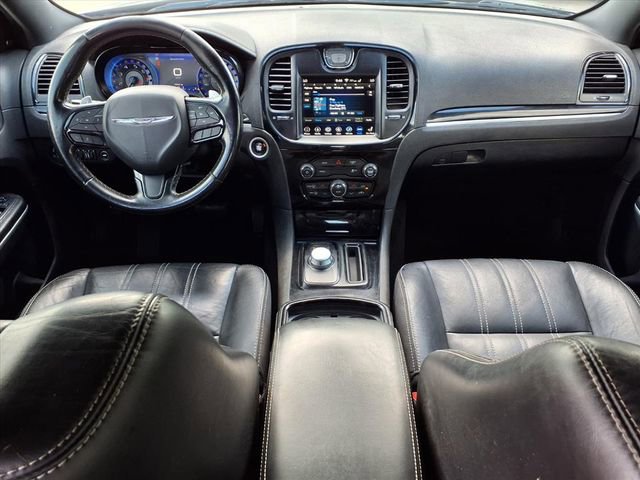 Used 2019 Chrysler 300 S image 7