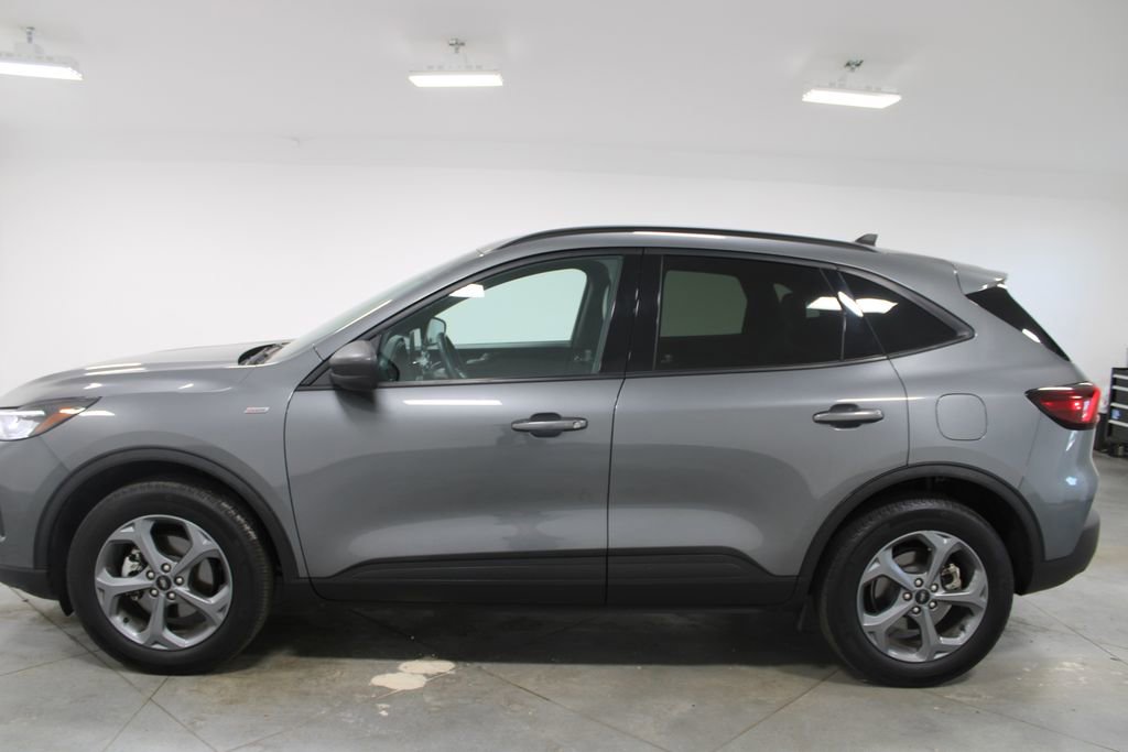 Used 2025 Ford Escape ST-Line AWD/4WD image 6