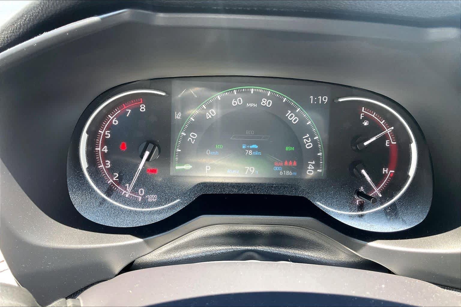 Used 2025 Toyota RAV4 XLE w/ Convenience Package FWD image 26