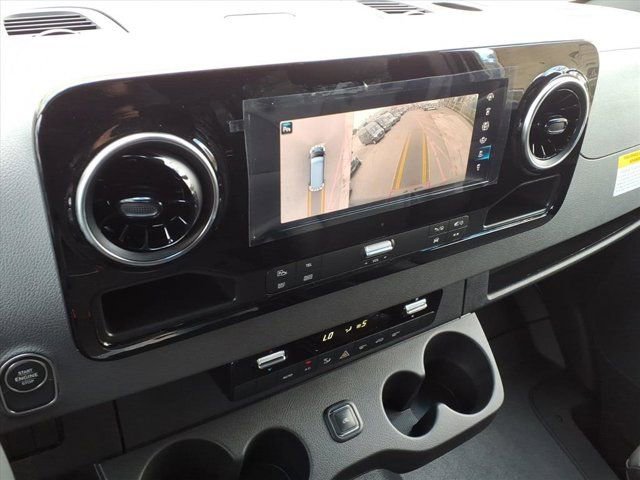 New 2024 Mercedes-Benz Sprinter 144 Cargo image 6