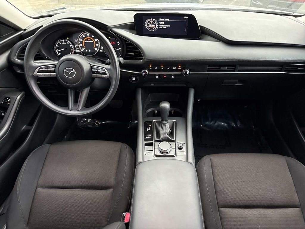Used 2021 MAZDA MAZDA3 Sedan image 19