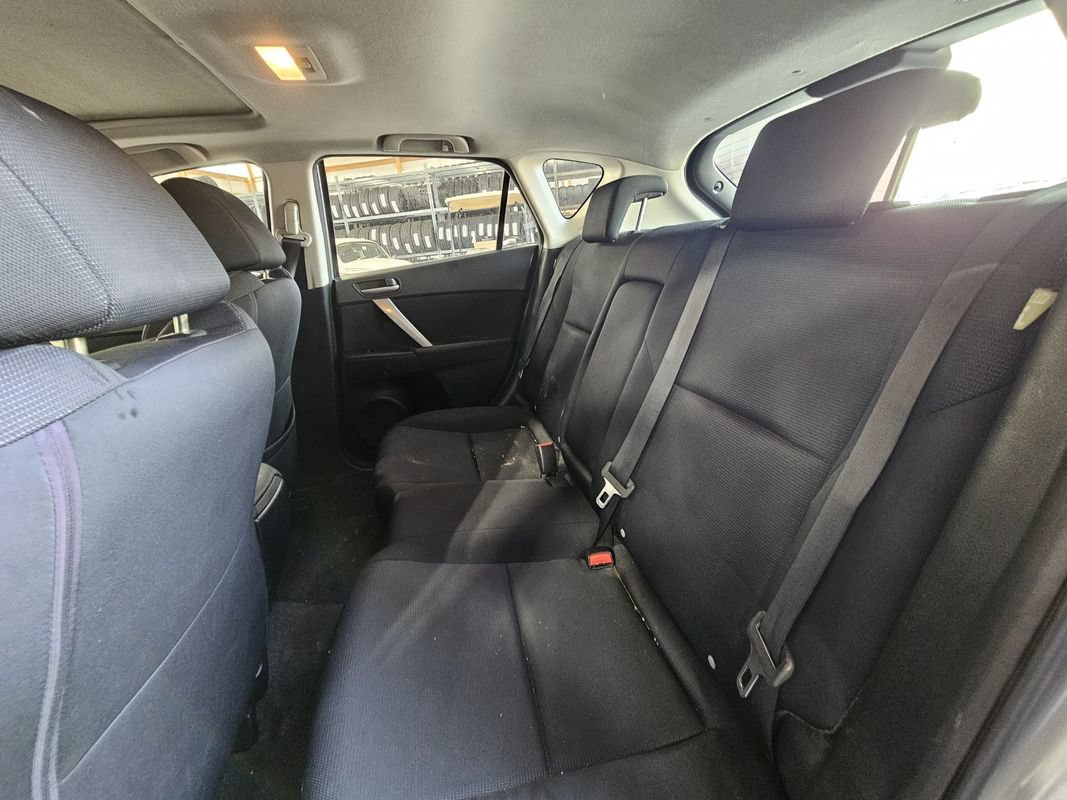 Used 2010 MAZDA MAZDA3 s Sport FWD image 12