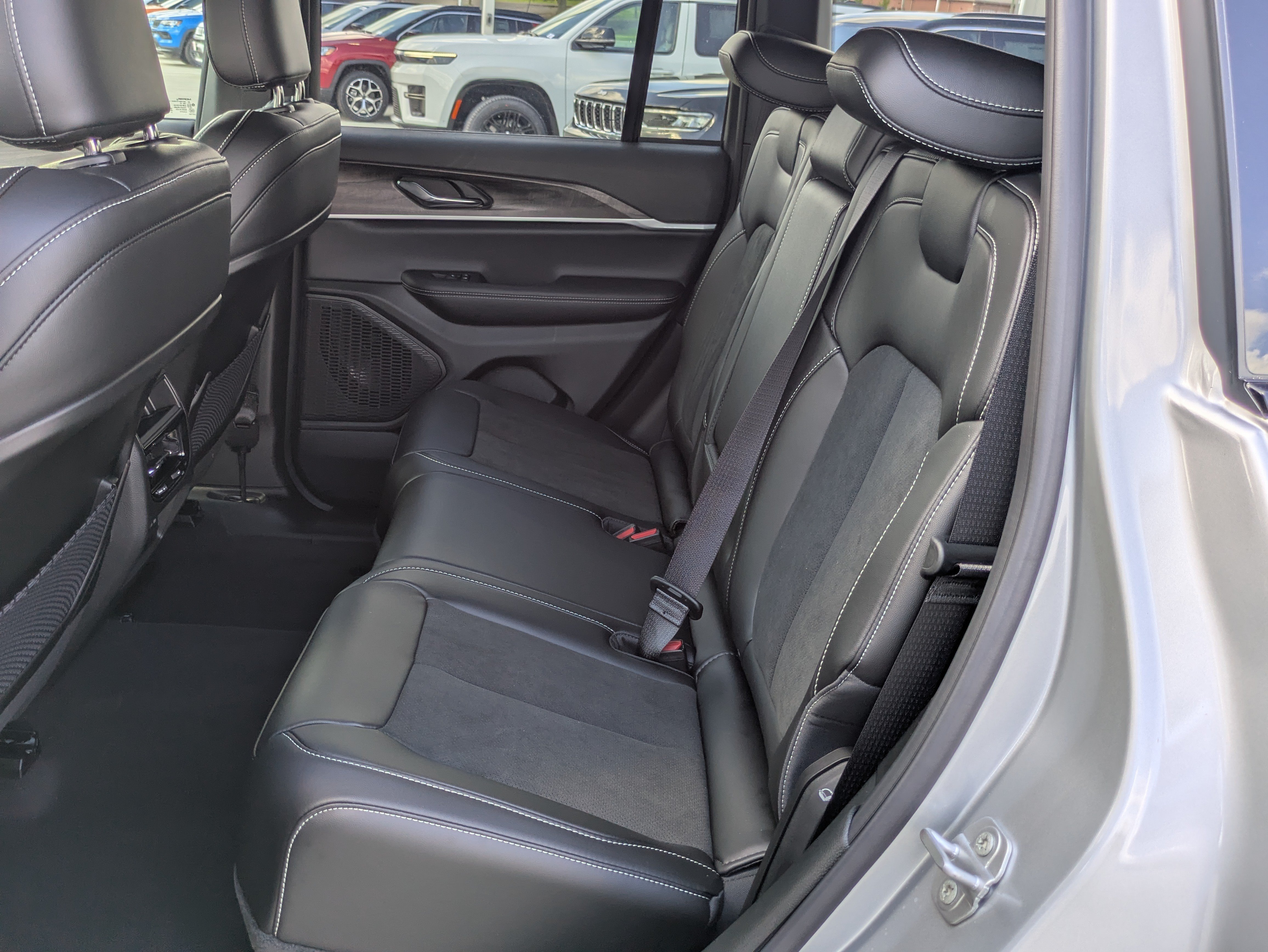 New 2026 Jeep Grand Cherokee Altitude RWD image 13