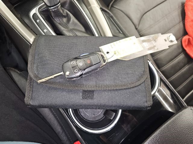 Used 2013 Ford Fusion SE image 25