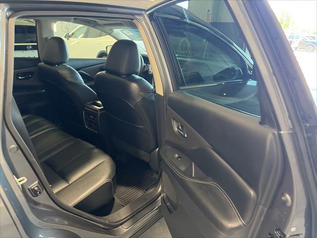 Used 2020 Nissan Murano SL w/ Moonroof Package AWD/4WD image 15