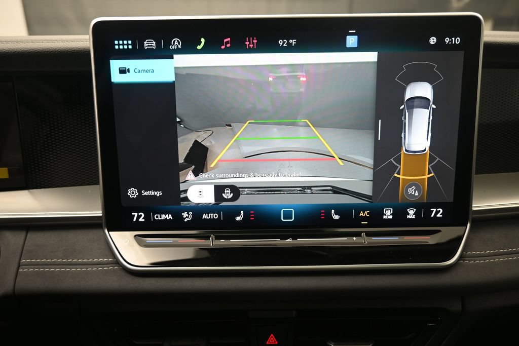 New 2026 Volkswagen Tiguan SE FWD image 12