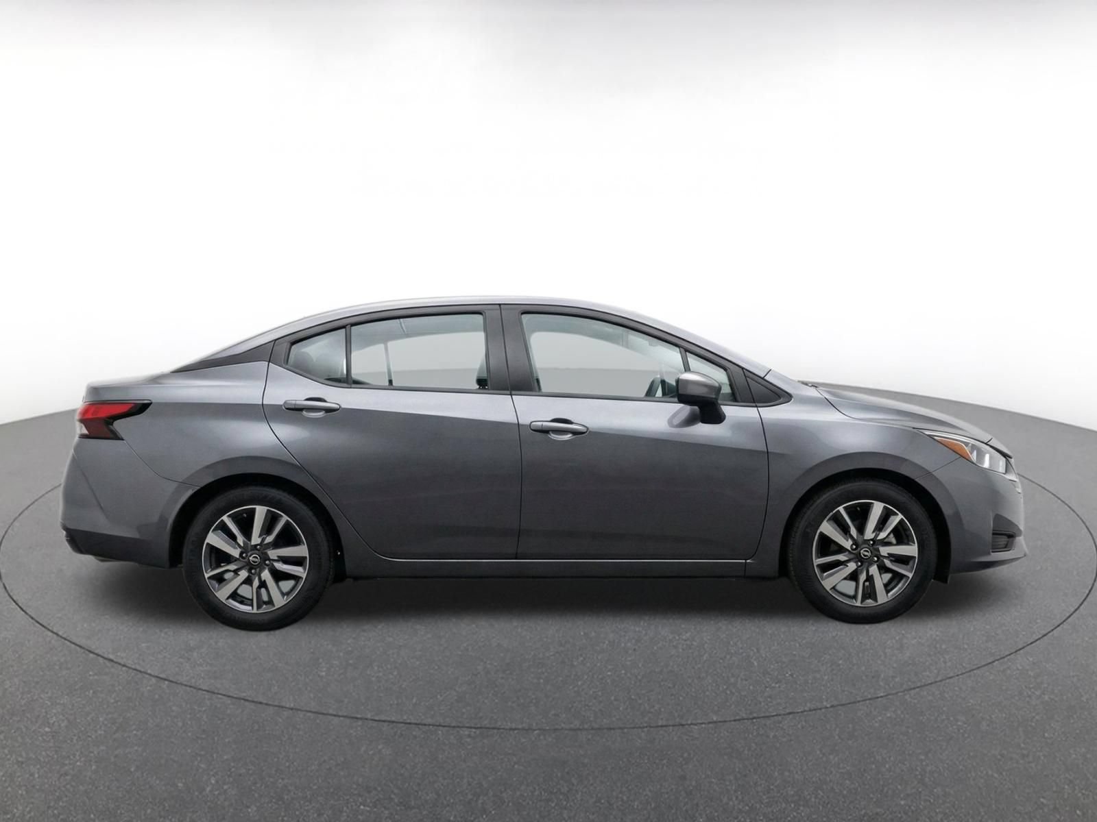 Used 2025 Nissan Versa SV FWD image 10