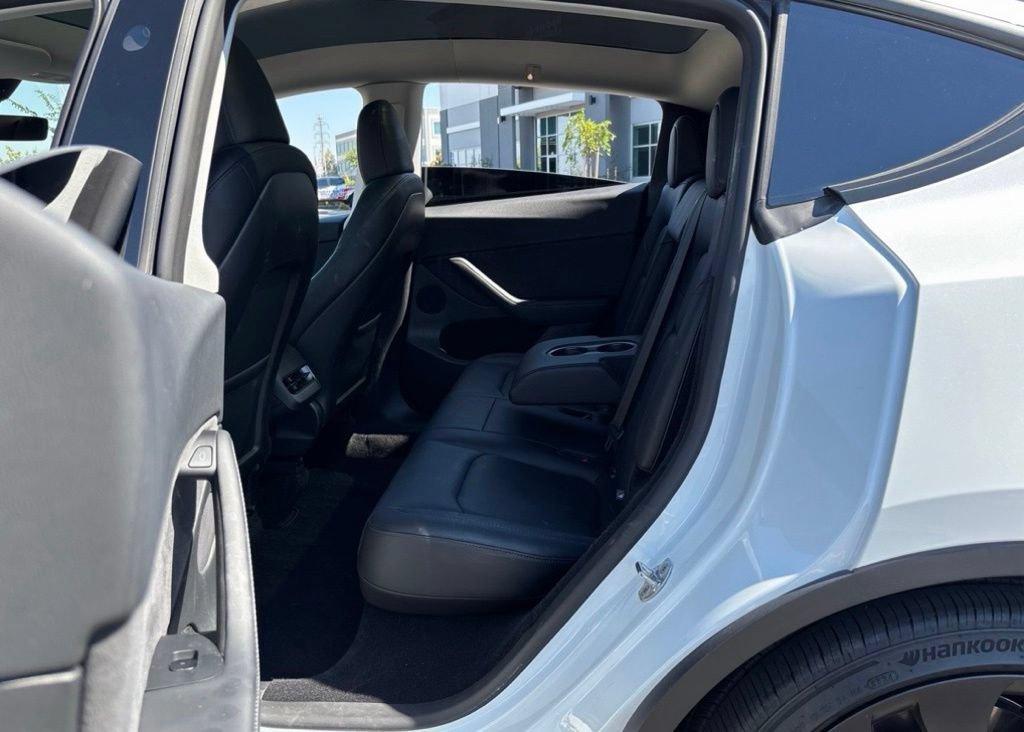 Used 2025 Tesla Model Y Performance AWD/4WD image 6